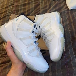 Jordan 11 legend blue high